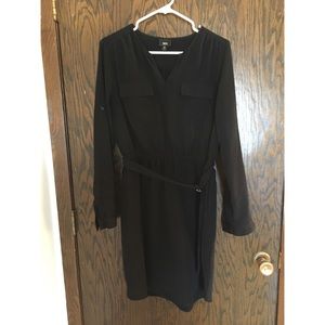 Basic black dress! 💕💕